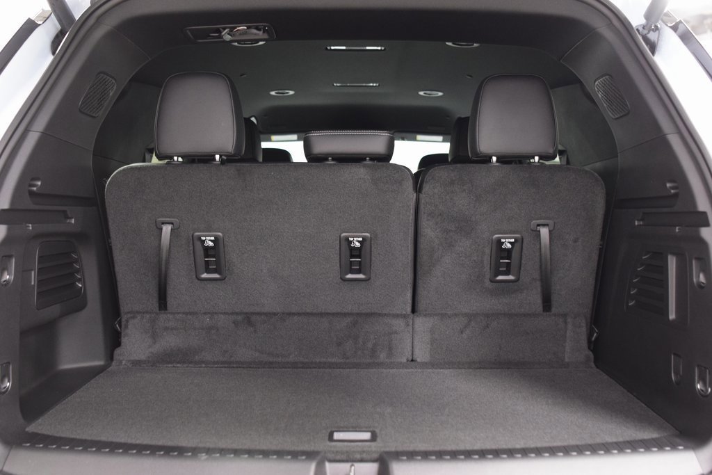 New 2026 Chevrolet Traverse LT w/ Midnight/Sport Edition image 23