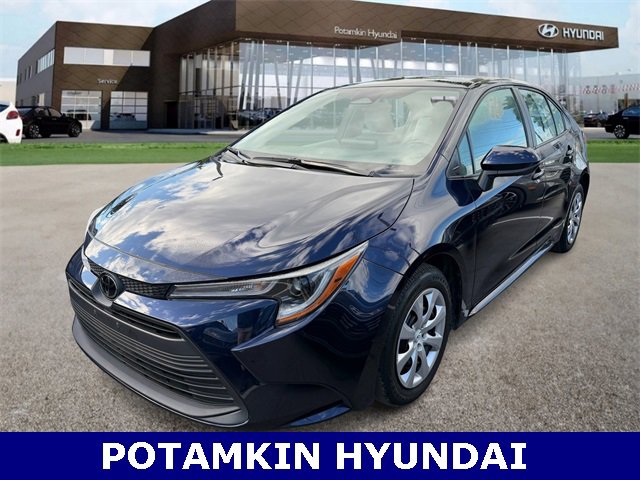 Used 2023 Toyota Corolla LE image 1