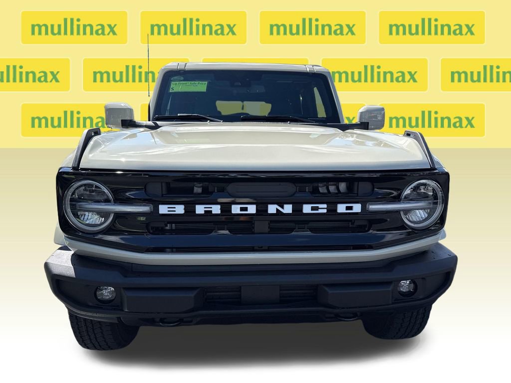 New 2026 Ford Bronco Outer Banks image 12