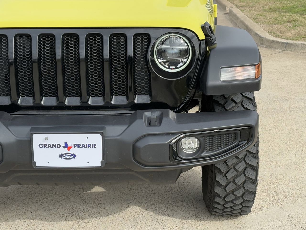 Used 2022 Jeep Wrangler Willys image 10