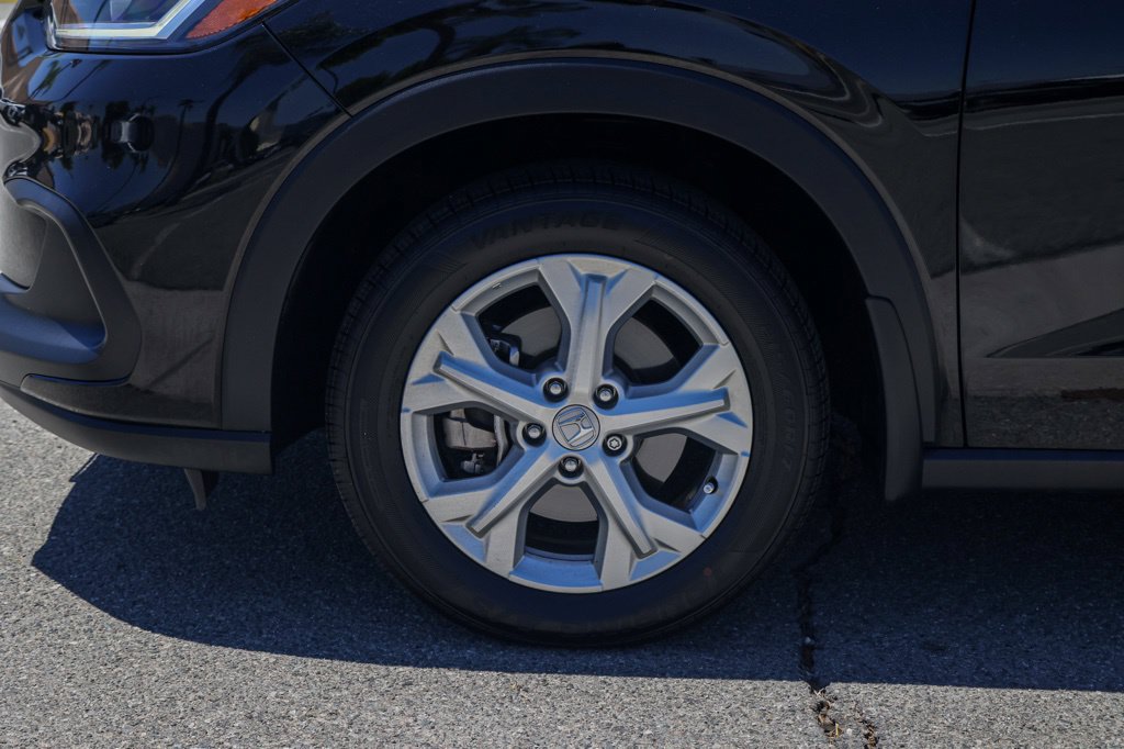 Used 2024 Honda HR-V LX image 11