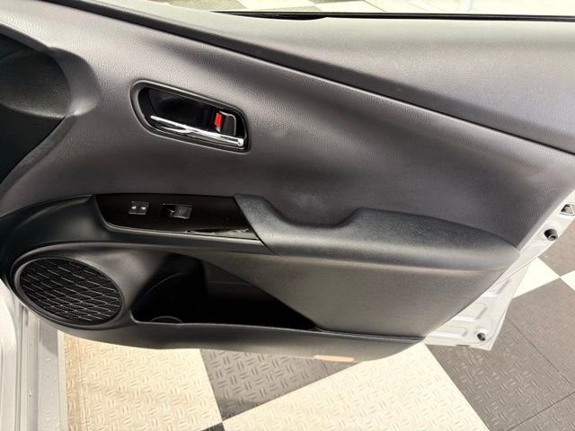 Used 2021 Toyota Prius Prime Limited w/ Carpet Mat Package (TMS) image 21