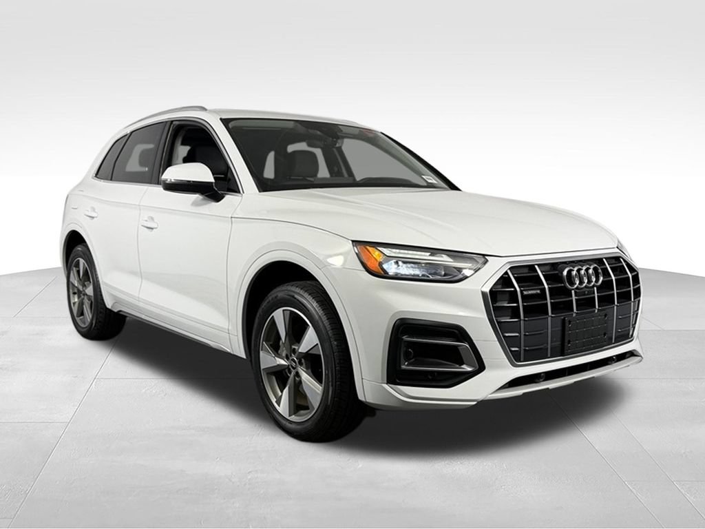 Used 2023 Audi Q5 2.0T Premium Plus w/ Premium Plus Package AWD/4WD image 4