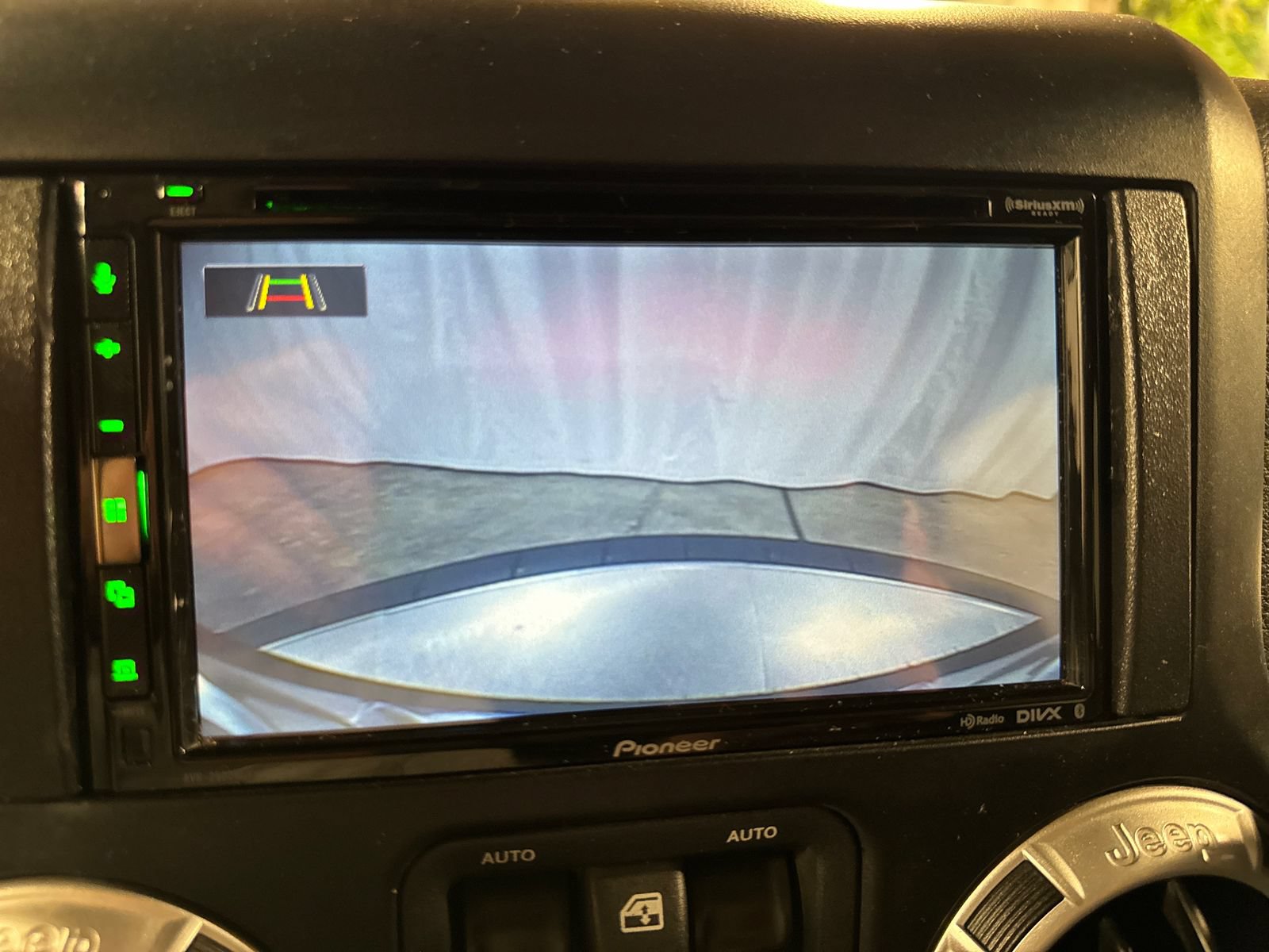 Used 2012 Jeep Wrangler Sahara w/ Connectivity Group AWD/4WD image 21