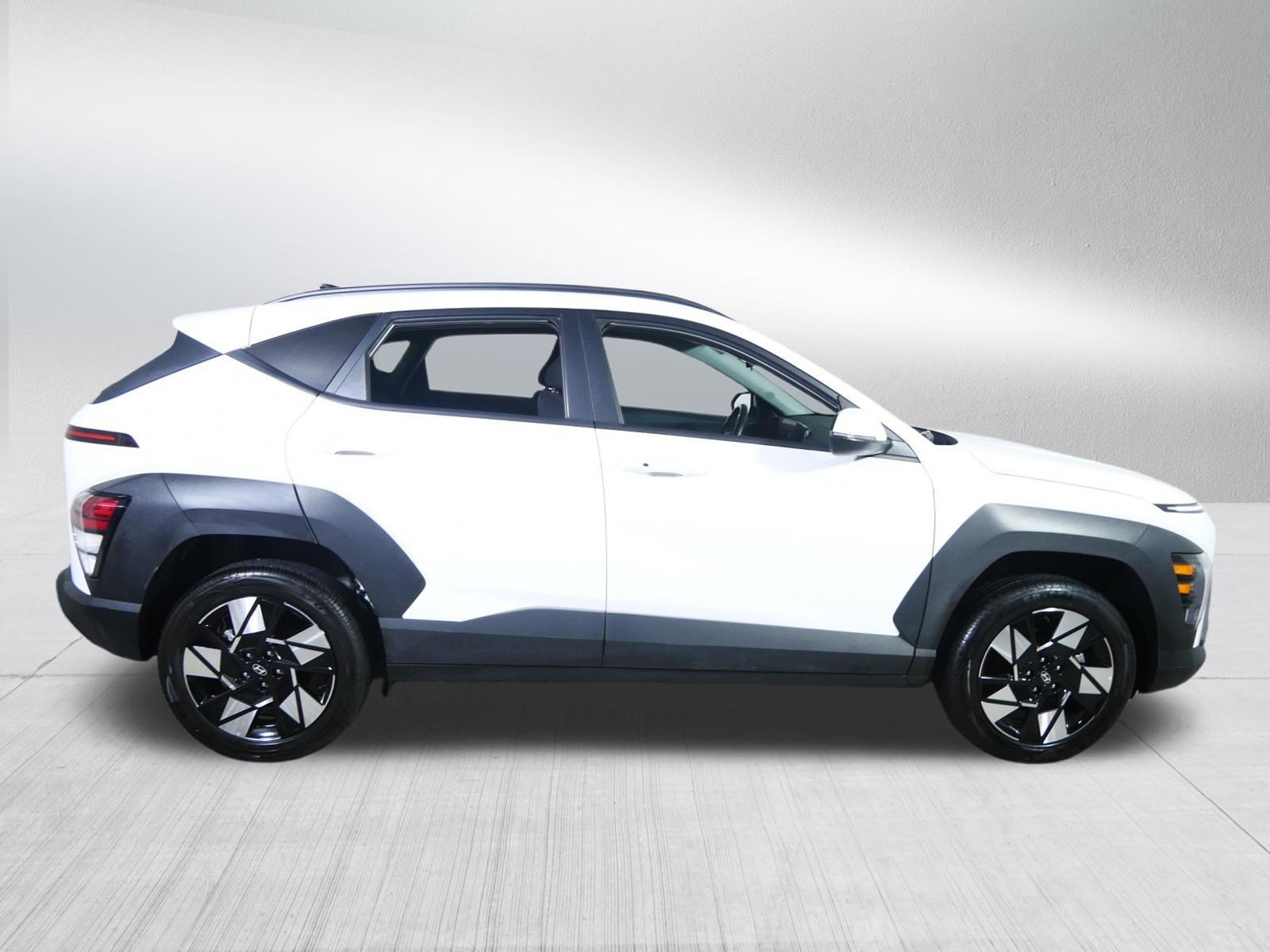 Used 2025 Hyundai Kona SEL AWD/4WD image 8