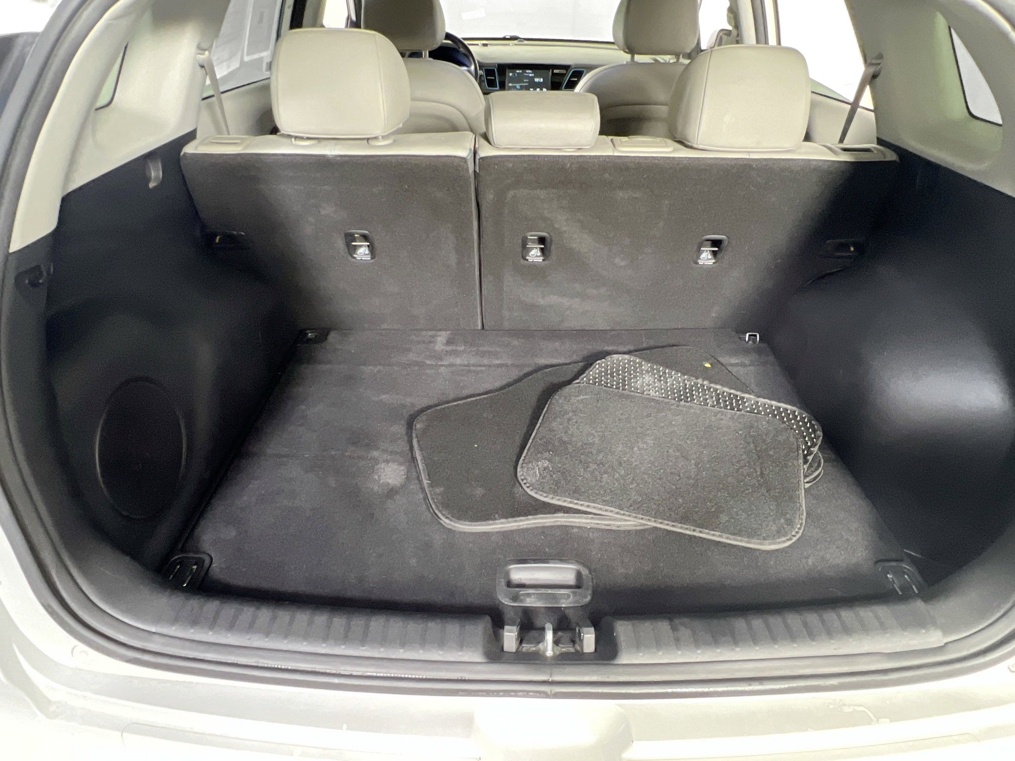 Used 2019 Kia Niro Touring image 25