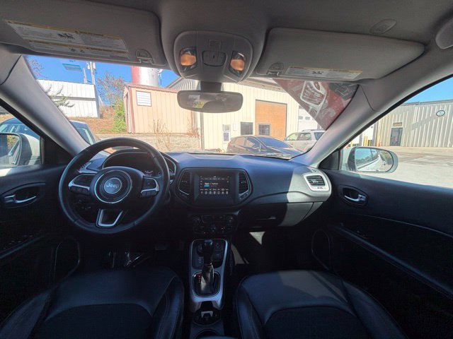 Used 2021 Jeep Compass Latitude AWD/4WD image 16