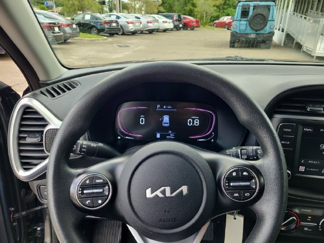 Used 2024 Kia Soul LX w/ Option Group 015 FWD image 25