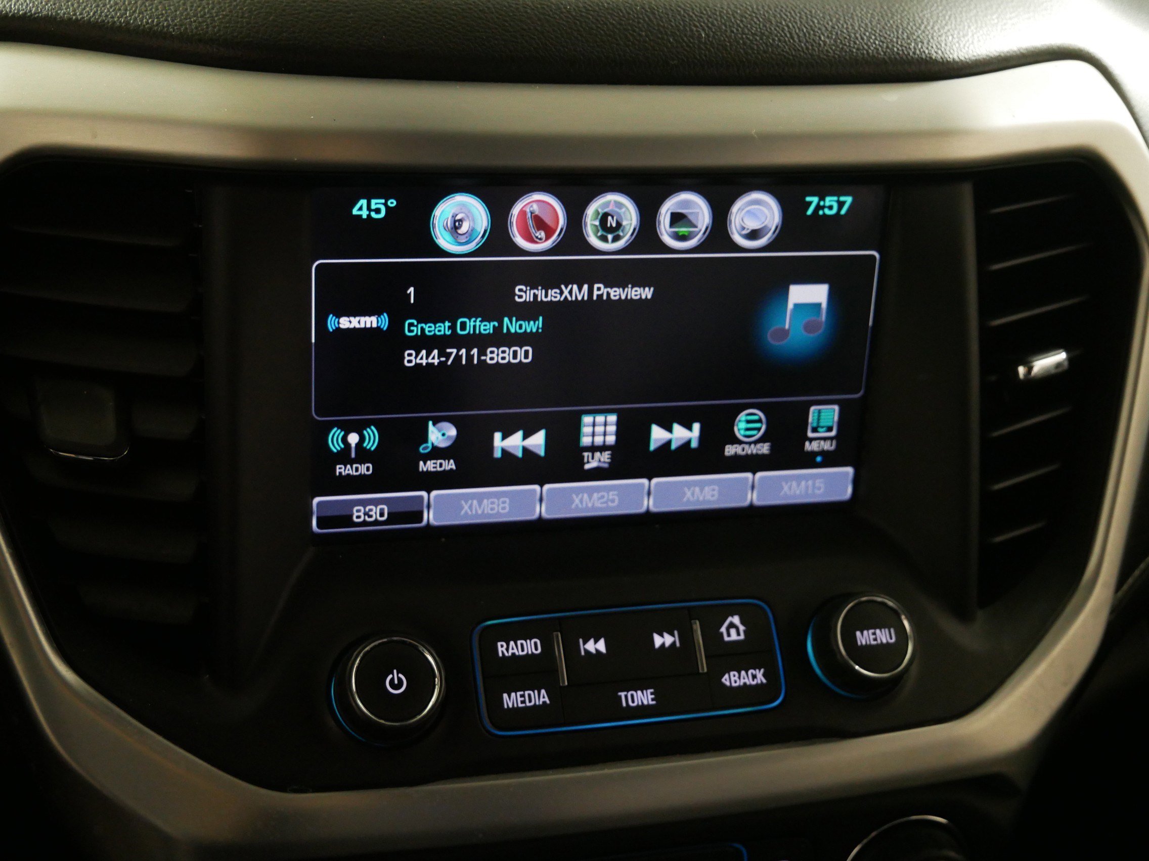 Used 2017 GMC Acadia SLT image 22