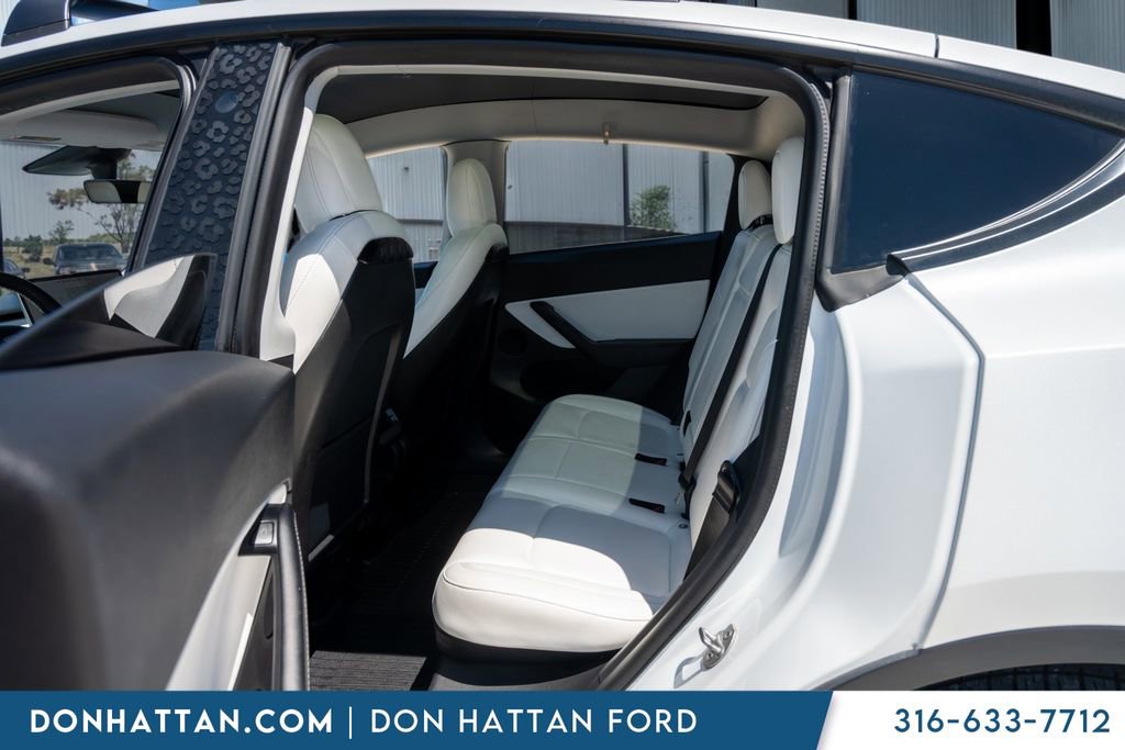 Used 2021 Tesla Model Y Long Range AWD/4WD image 17