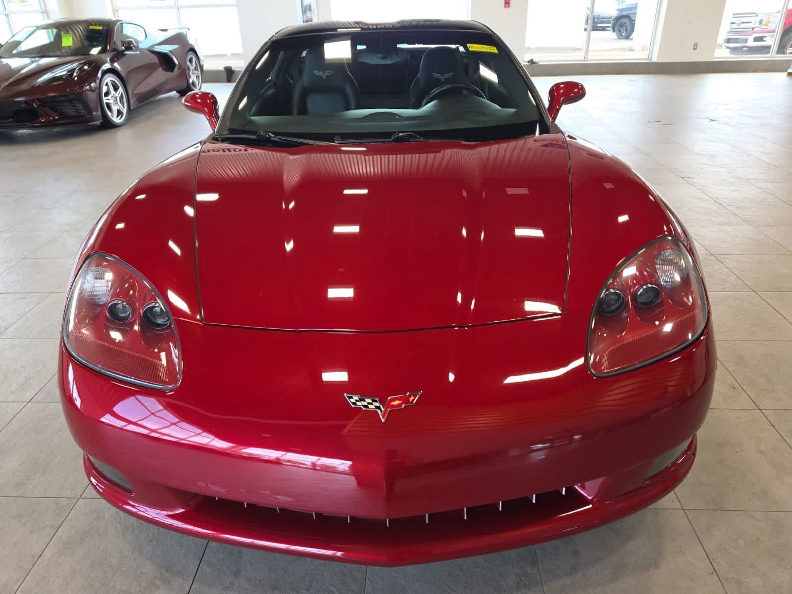 Used 2010 Chevrolet Corvette Coupe w/ Preferred Equipment Group RWD image 3