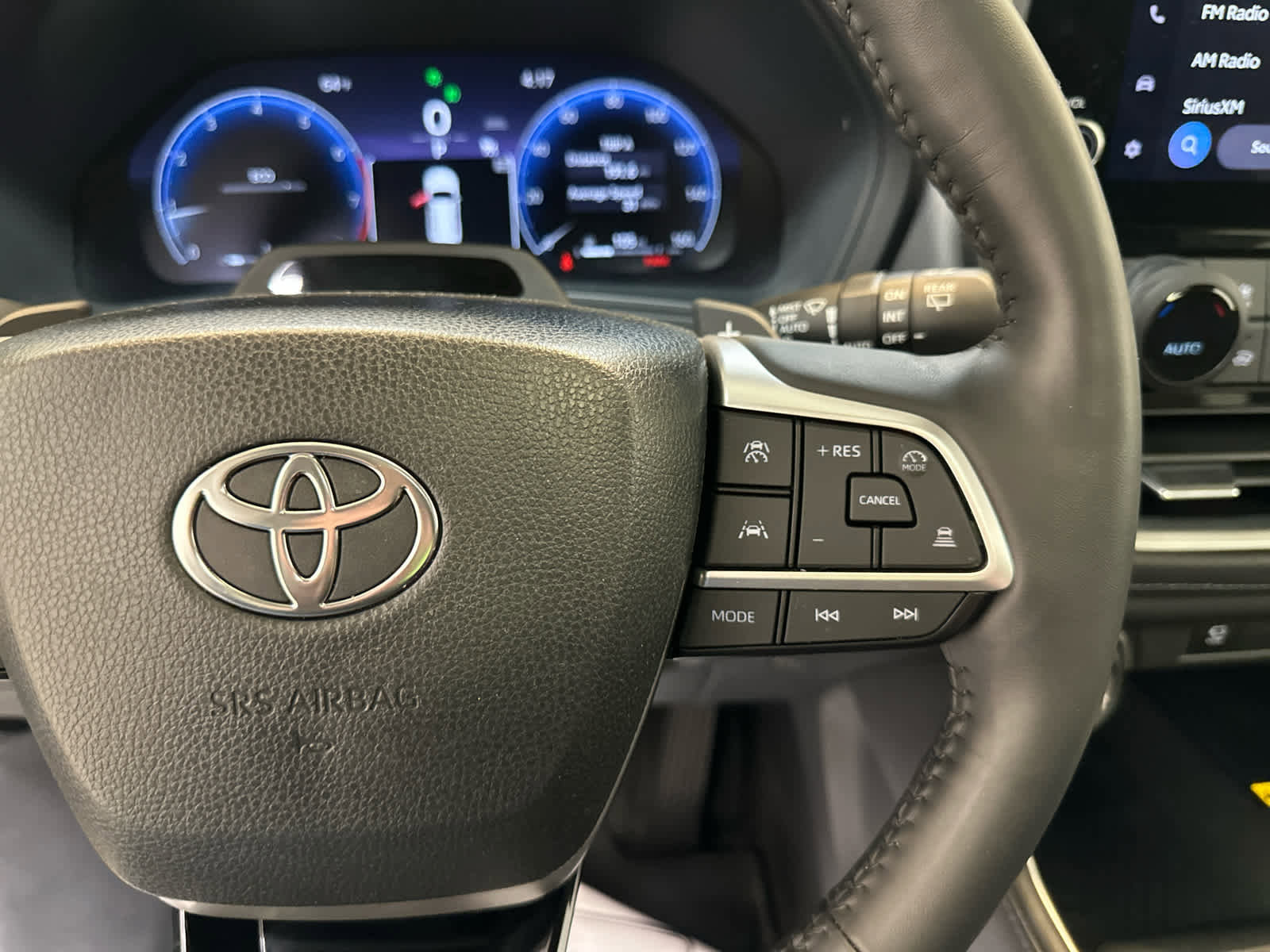 Used 2024 Toyota Grand Highlander Platinum image 23