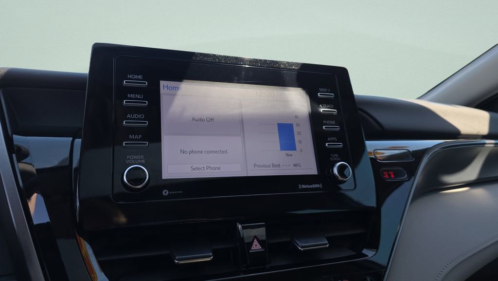 Used 2024 Toyota Camry LE w/ Convenience Package image 29