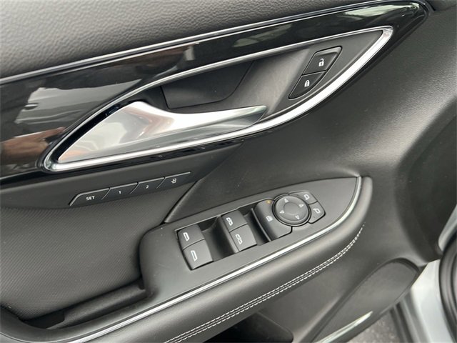 Certified 2025 Buick Envision Preferred image 15