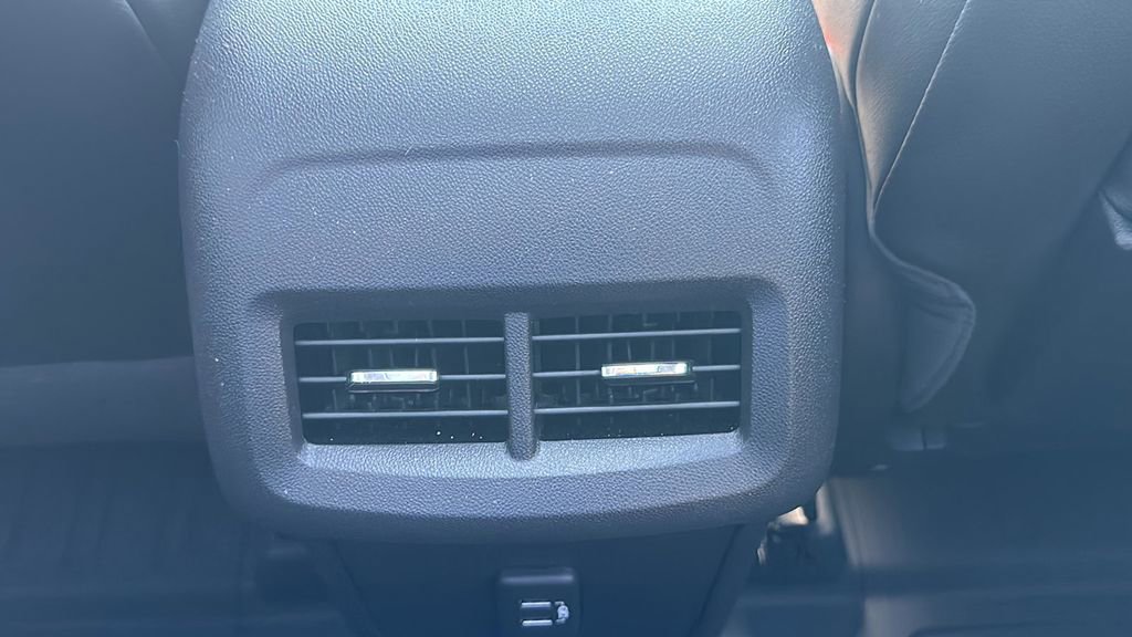 Used 2024 GMC Terrain AT4 image 20