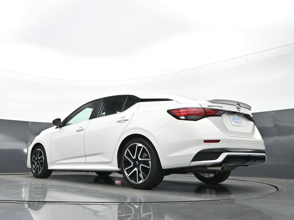 Used 2025 Nissan Sentra SR FWD image 30