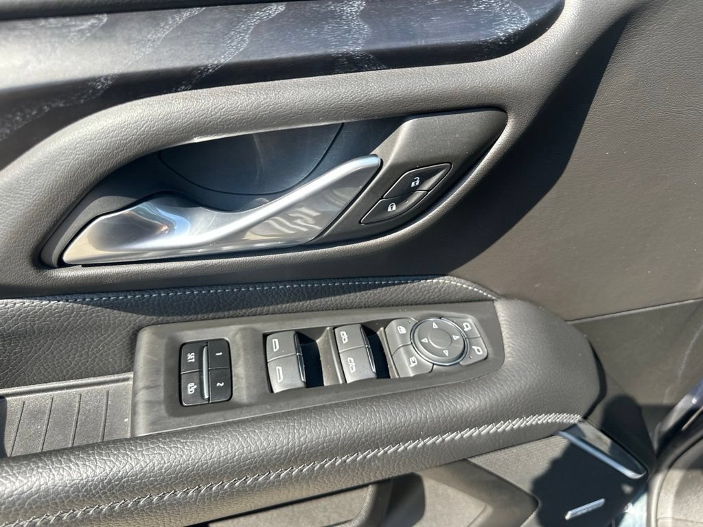Used 2022 GMC Yukon Denali AWD/4WD image 19