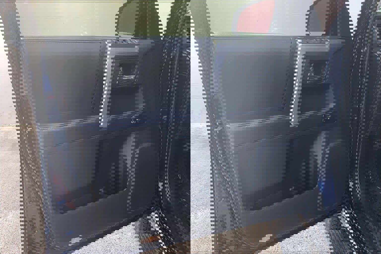 Used 2018 Toyota 4Runner Limited image 28