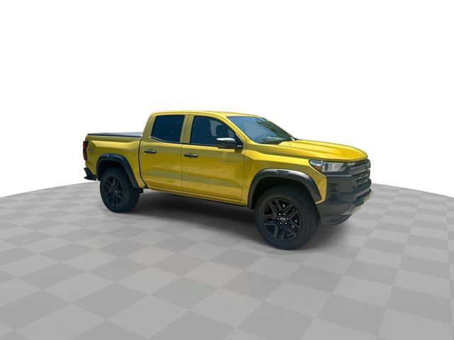 Used 2024 Chevrolet Colorado Trail Boss w/ Advanced Trailering Package AWD/4WD image 3