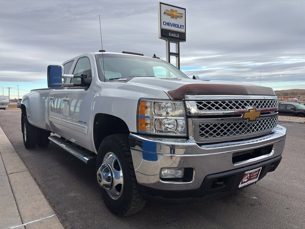 Used 2014 Chevrolet Silverado 3500 LTZ w/ LTZ Plus Package image 4