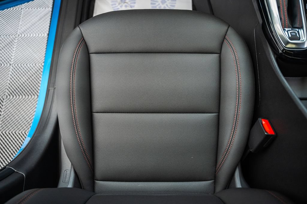 New 2026 Chevrolet Trax RS w/ Sunroof Package FWD image 31