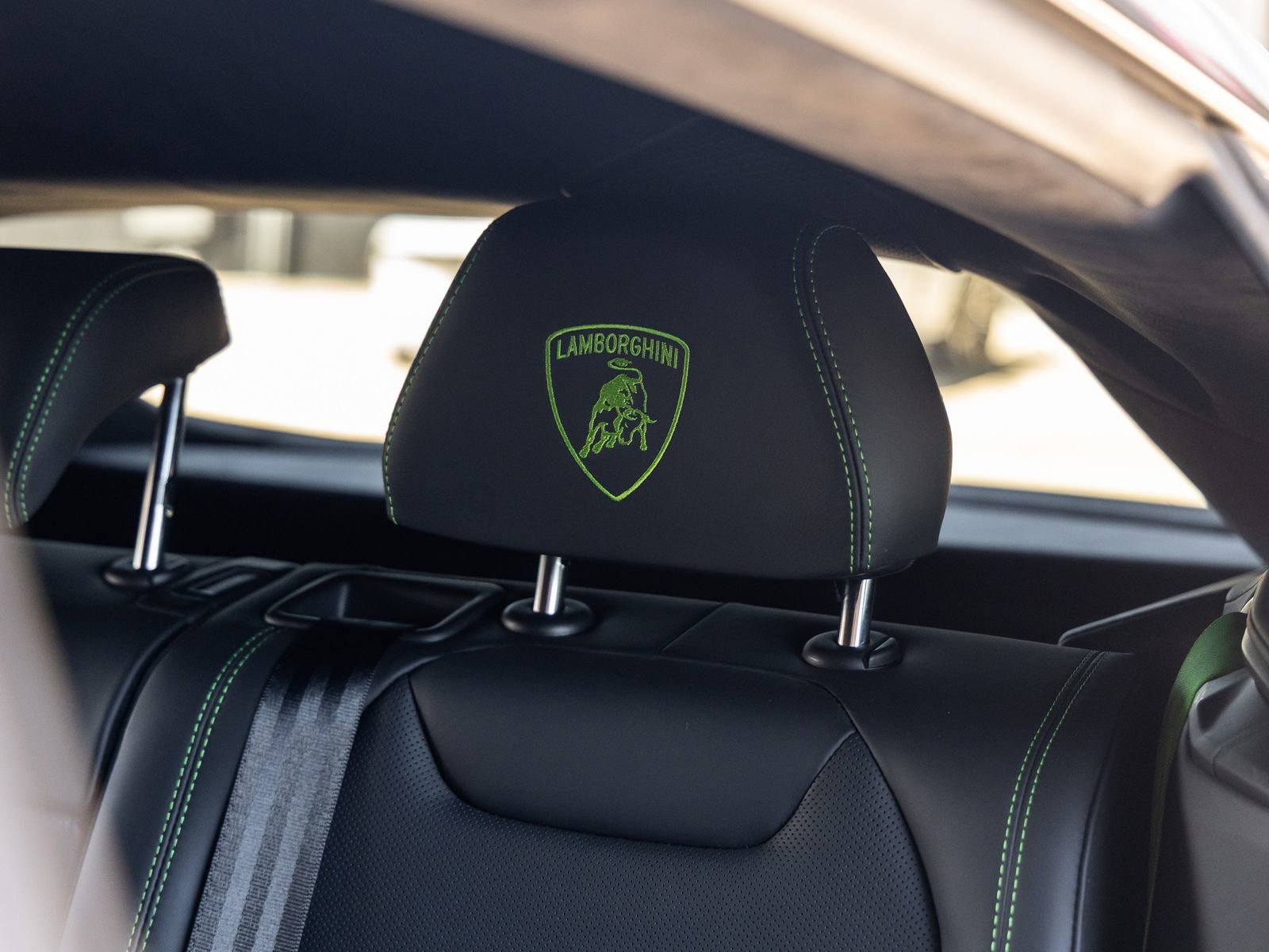 Used 2023 Lamborghini Urus S AWD/4WD image 37