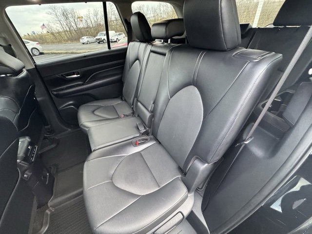 Used 2024 Toyota Grand Highlander XLE image 15