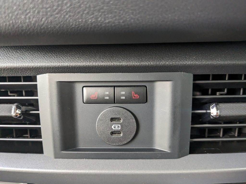 New 2025 Ford F150 Lariat w/ Equipment Group 502A High image 17