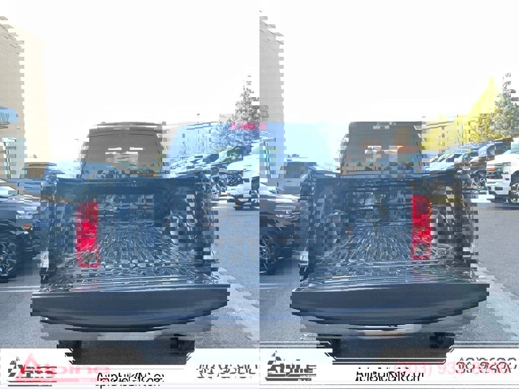 Used 2024 RAM 1500 Classic SLT image 18