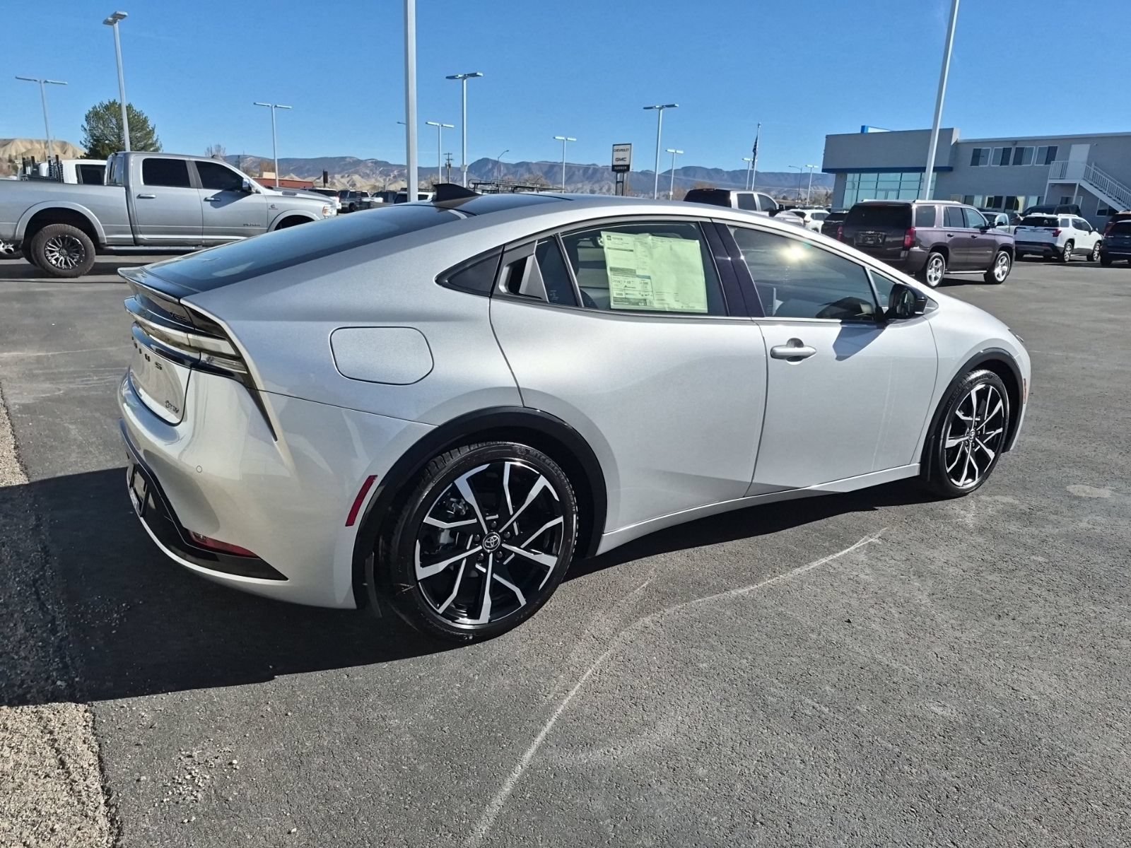 New 2026 Toyota Prius Plug-In Hybrid FWD image 3