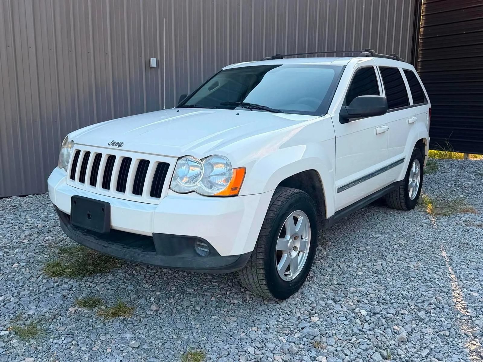 Used 2010 Jeep Grand Cherokee Laredo