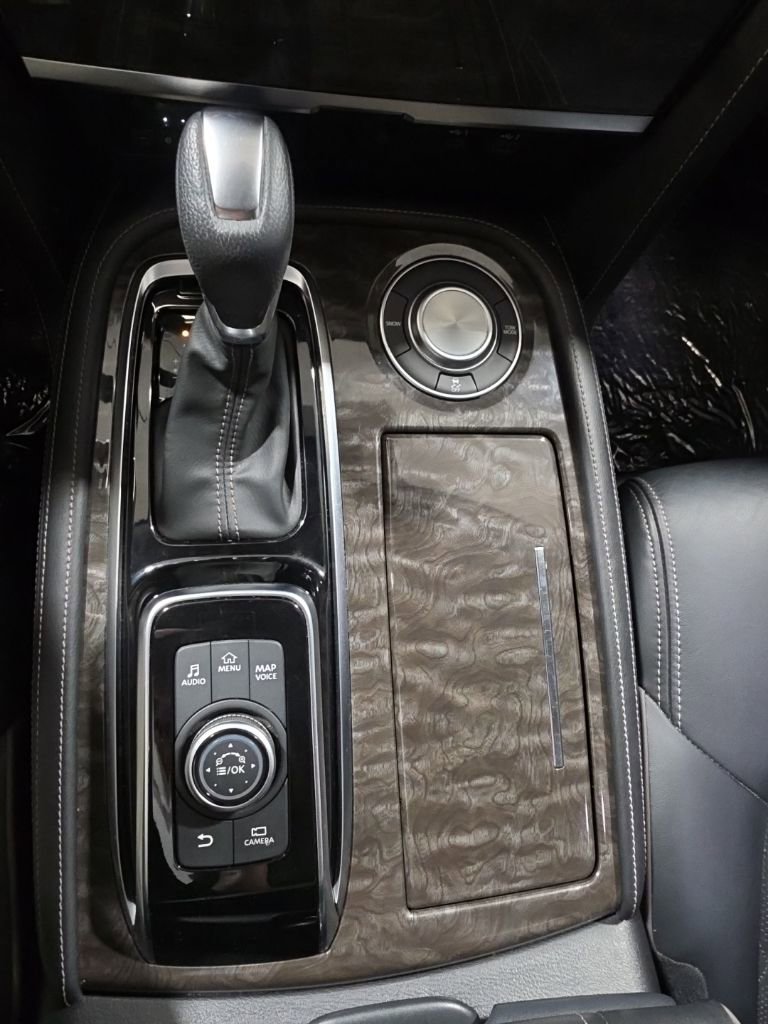 Used 2024 Nissan Armada Platinum w/ Cargo Package image 33