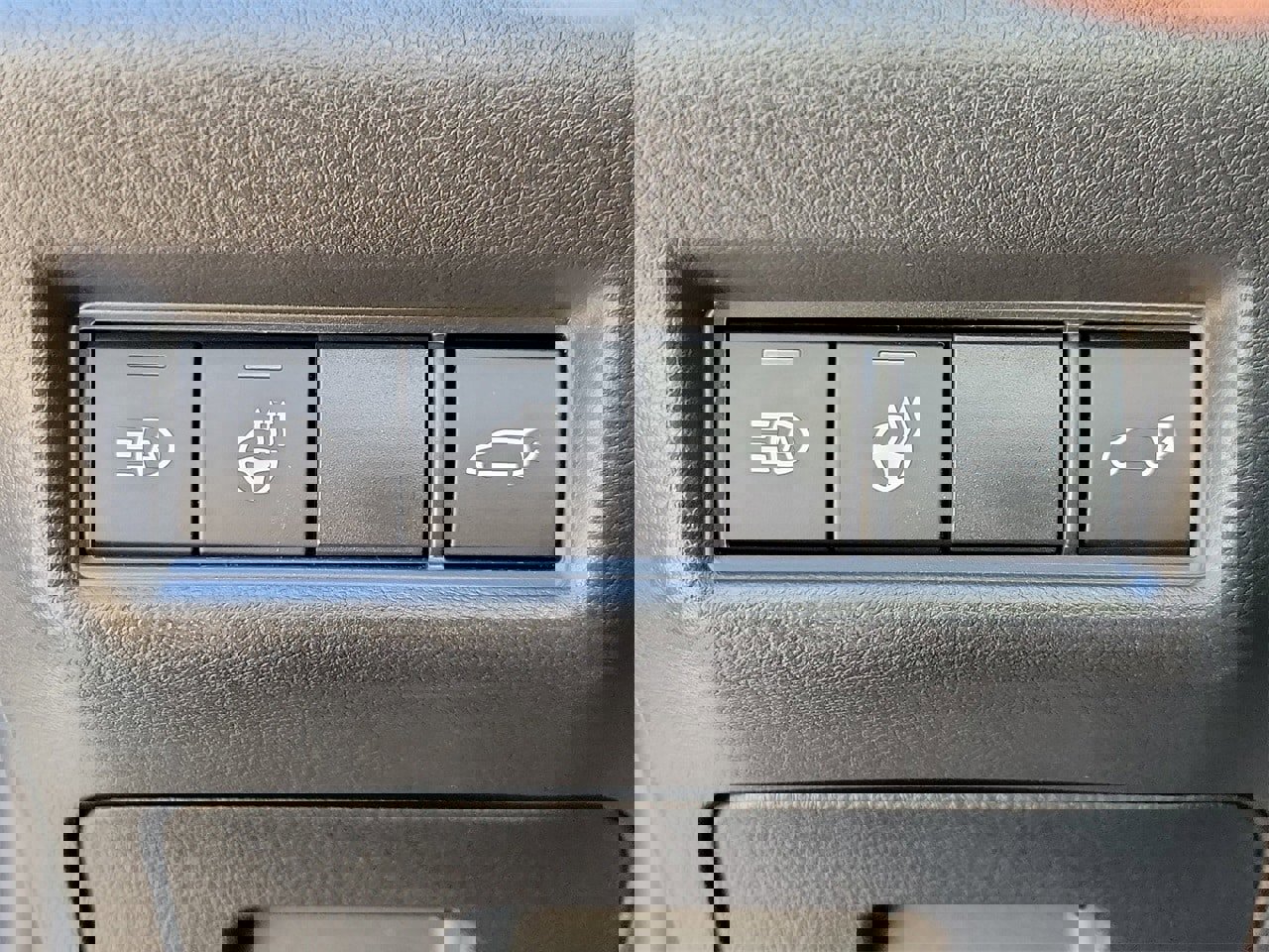 Used 2024 Toyota Grand Highlander Limited image 32