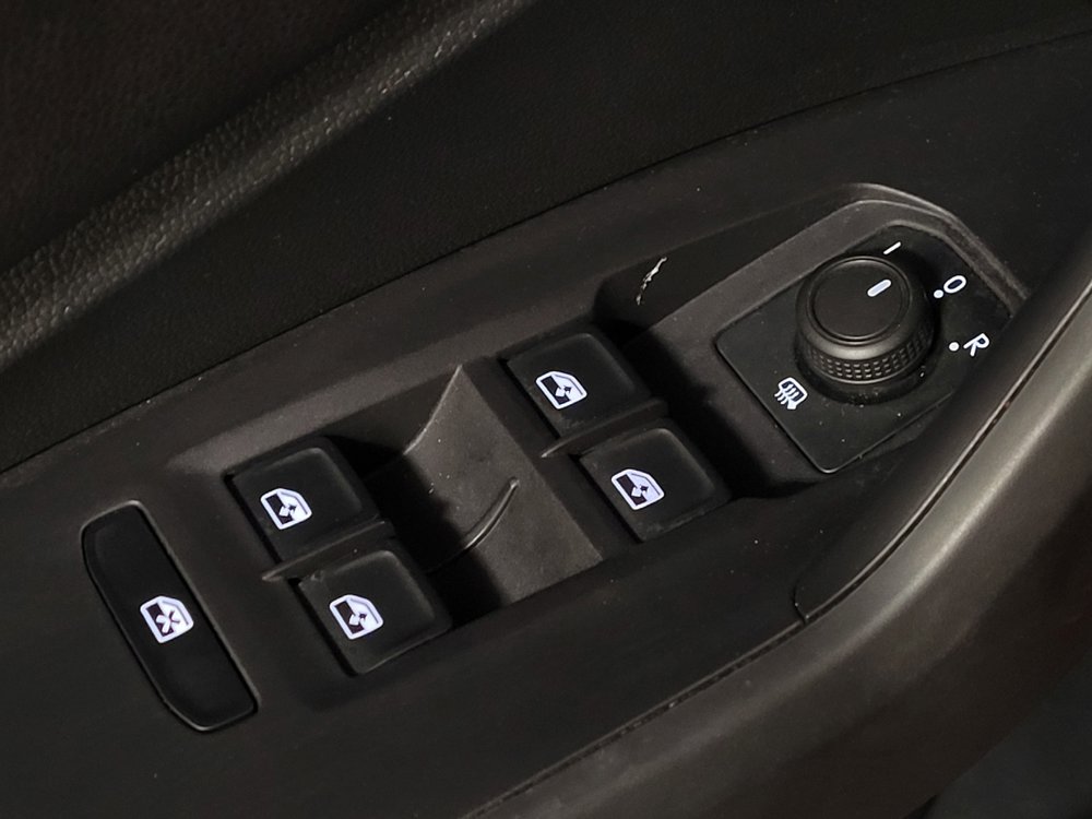Used 2019 Volkswagen Jetta SE FWD image 27