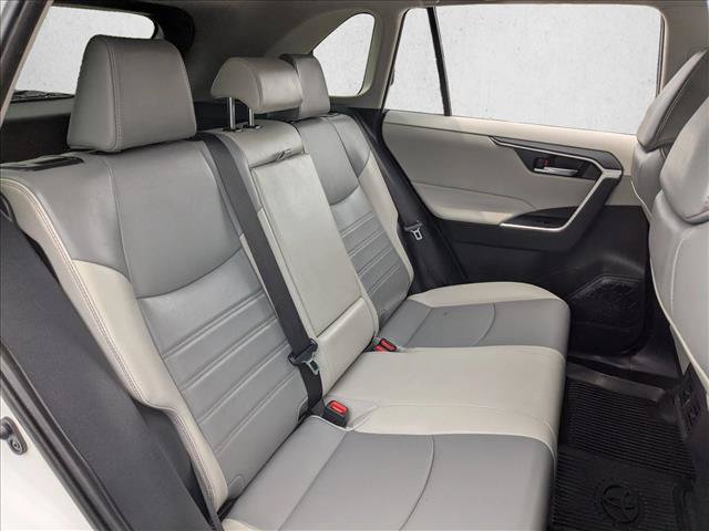 Used 2020 Toyota RAV4 XLE Premium AWD/4WD image 21