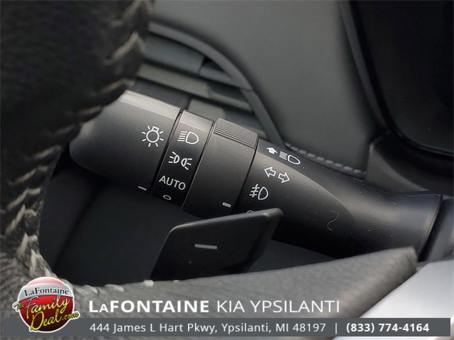 Used 2020 Subaru Legacy Premium image 17