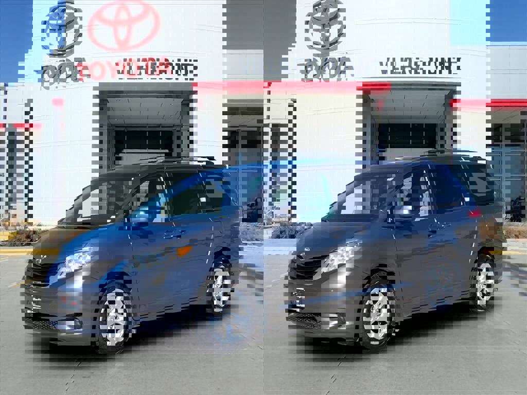Used 2013 Toyota Sienna LE