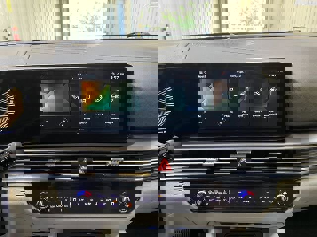 Used 2026 Kia Sportage EX image 37