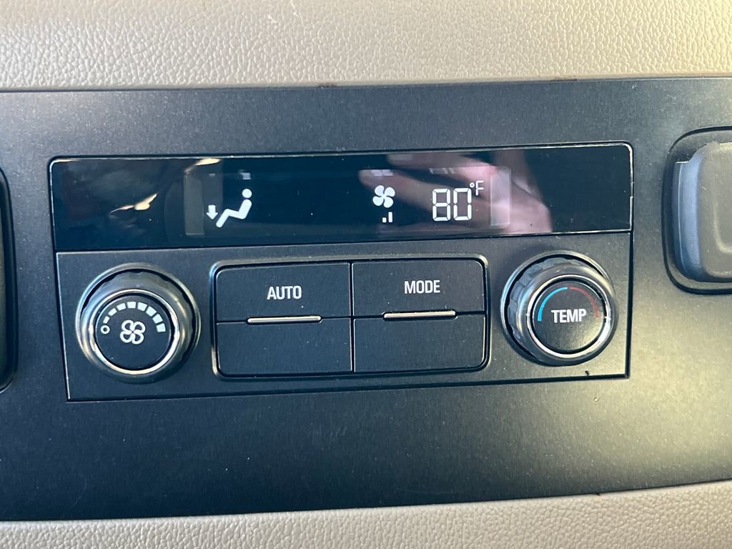 Used 2018 Chevrolet Suburban LS w/ Max Trailering Package image 32