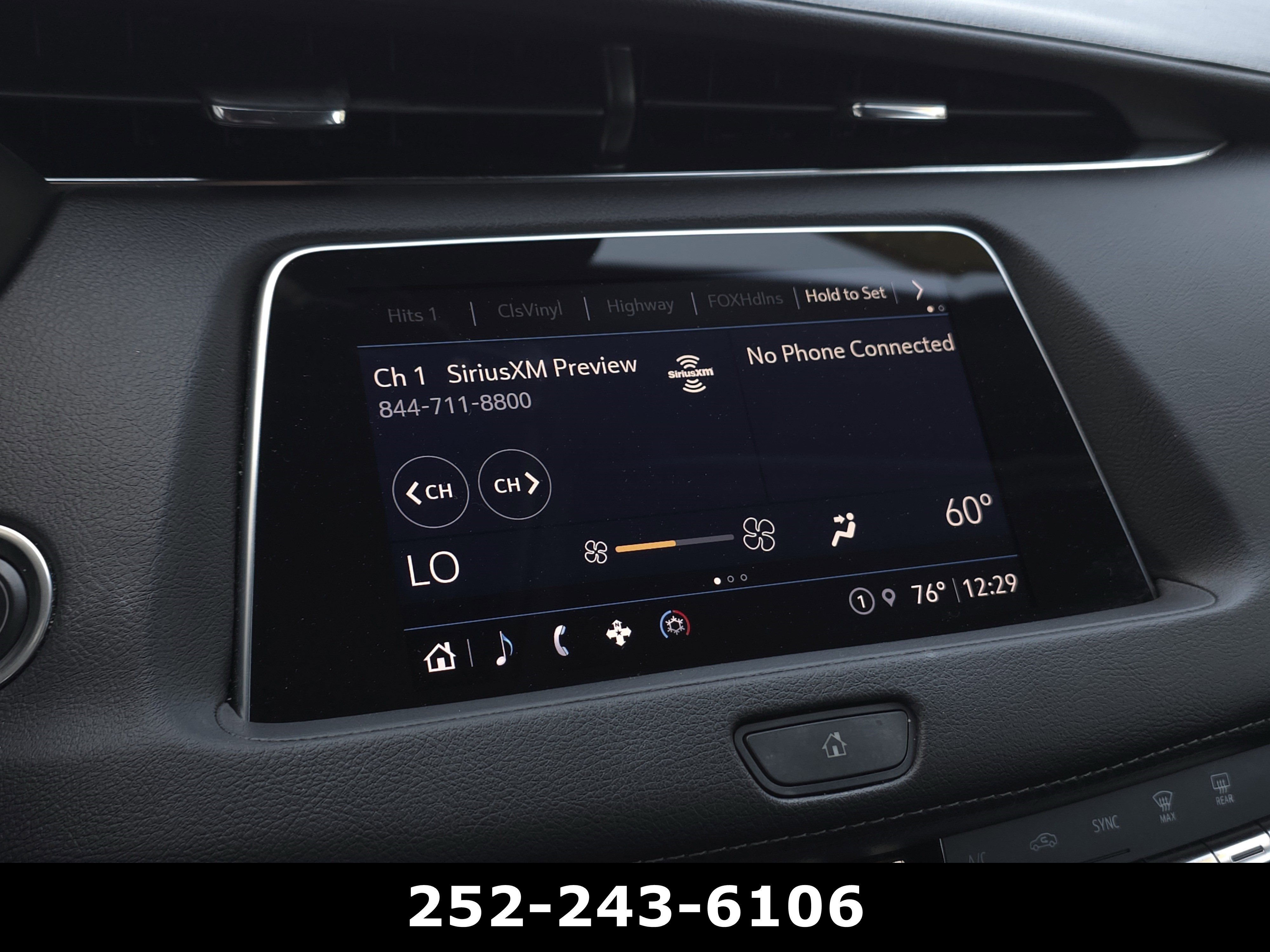 Used 2023 Cadillac XT4 Premium Luxury w/ Enhanced Visibility Package FWD image 19