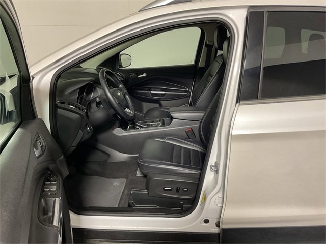 Used 2019 Ford Escape Titanium image 19