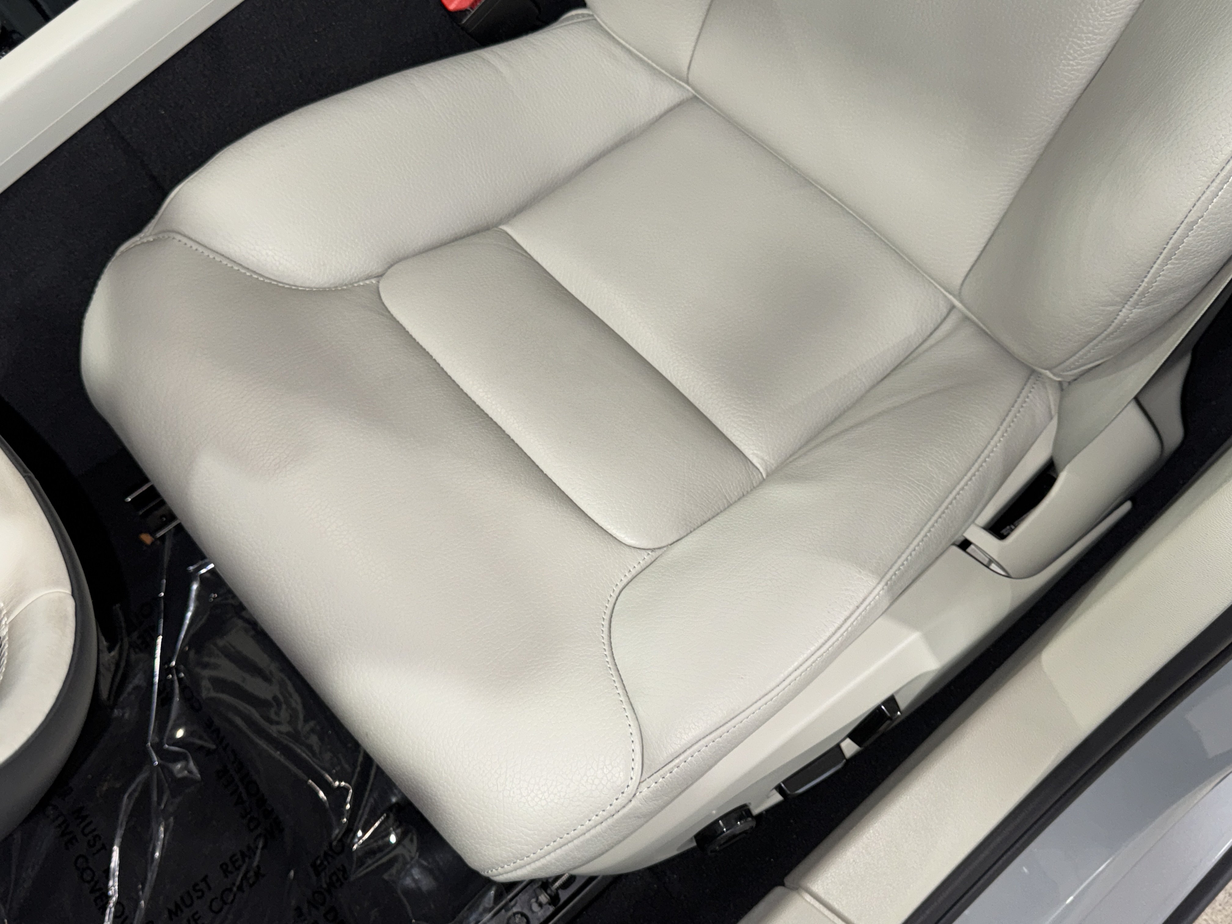 Used 2024 Volvo S60 B5 Plus w/ Climate Package FWD image 33