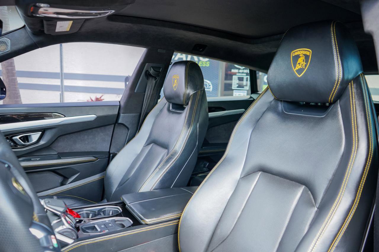 Used 2019 Lamborghini Urus image 18