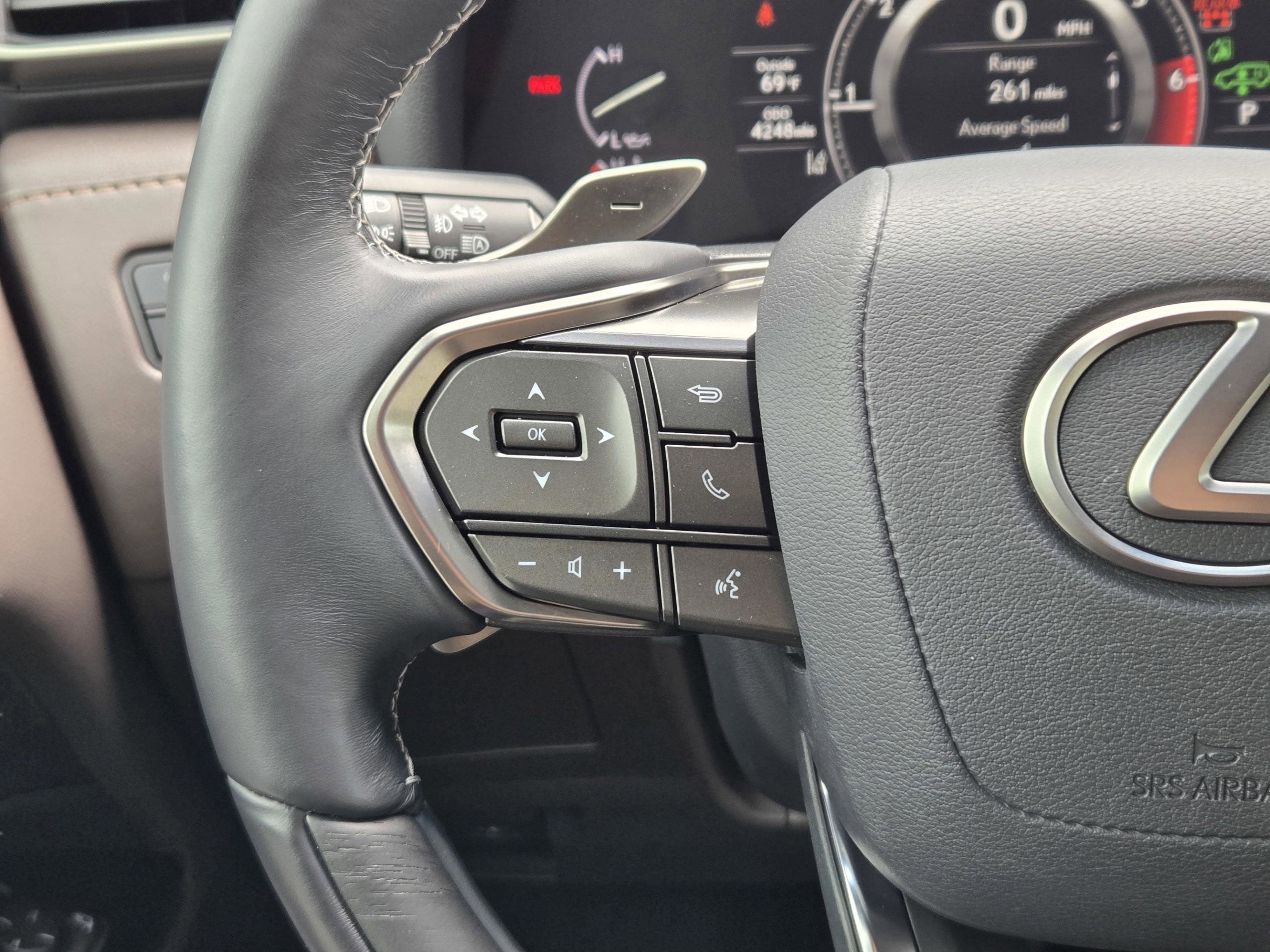 Used 2023 Lexus LX 600 4WD w/ Appearance Package image 26