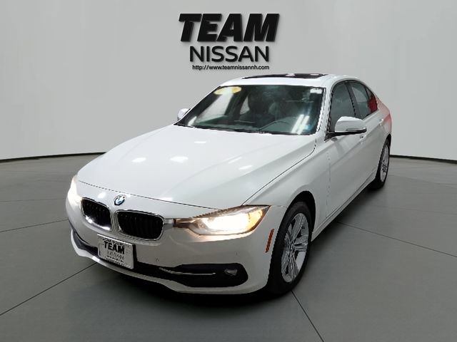 Used 2017 BMW 330i xDrive Sedan AWD/4WD image 3