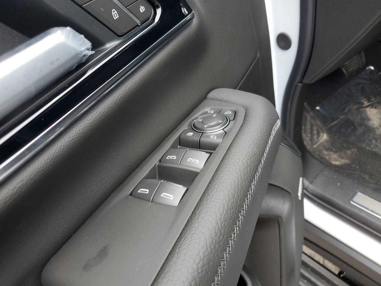 New 2026 GMC Yukon XL Denali w/ Sun & Power Step Package AWD/4WD image 18