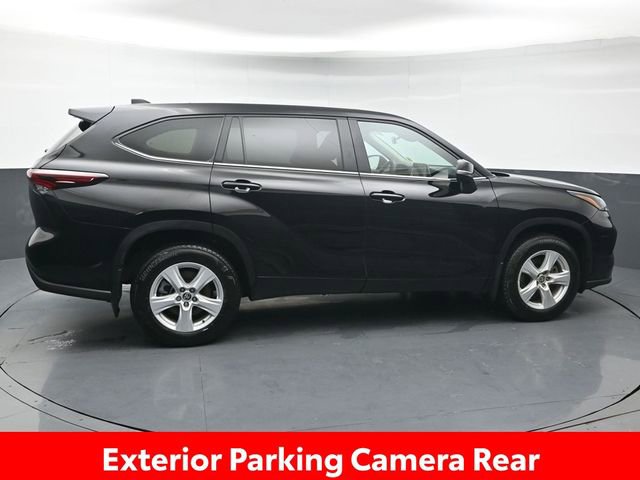 Certified 2025 Toyota Highlander LE image 8