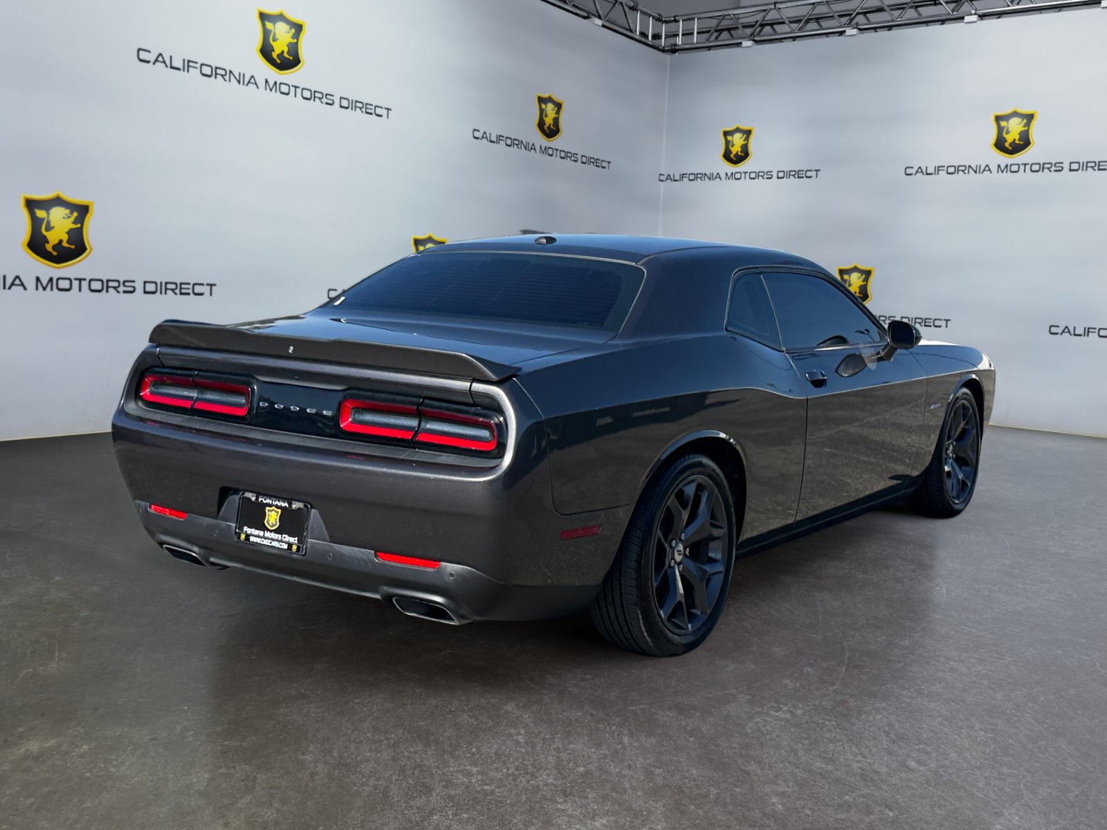 Used 2019 Dodge Challenger R/T RWD image 5