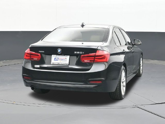 Used 2018 BMW 320i xDrive Sedan AWD/4WD image 13
