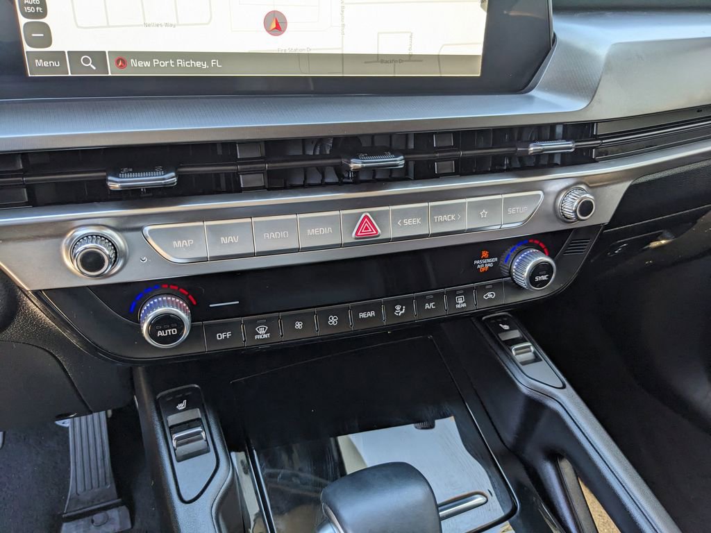 Used 2025 Kia Telluride S image 23